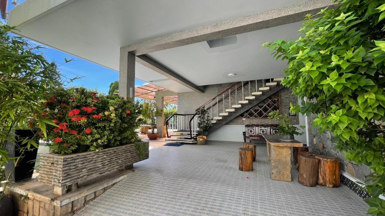 Ananas Beach Hotel Vung Tau Exterior photo