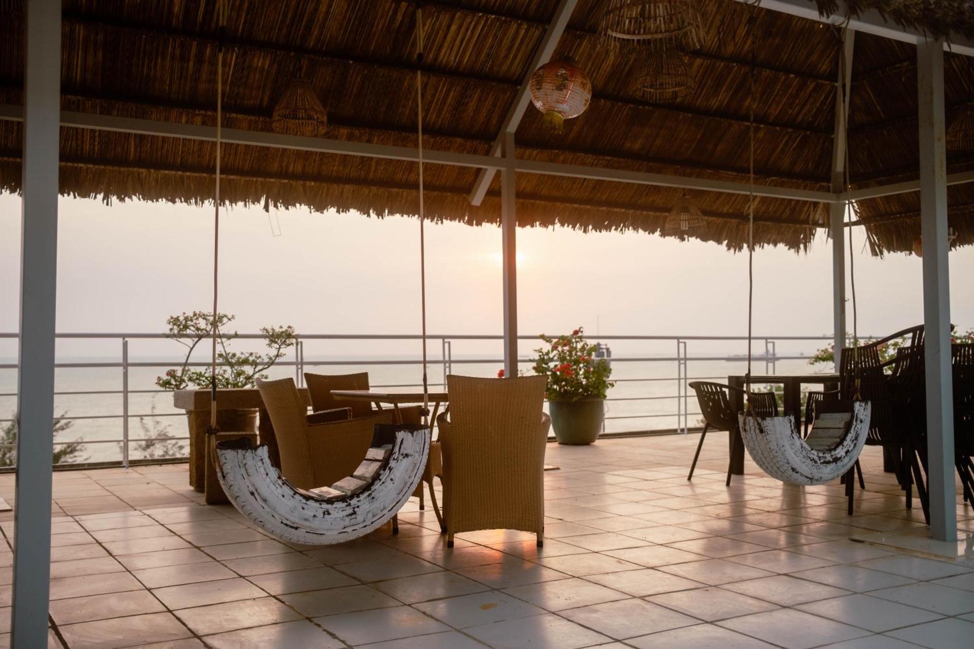 Ananas Beach Hotel Vung Tau Exterior photo
